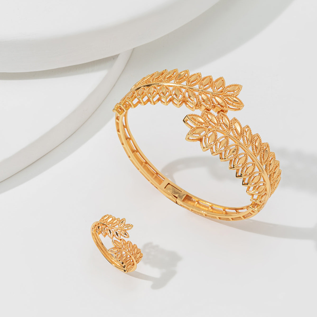 Vintage Gold Wheat Leaf Bracelet with Matching Open Ring 